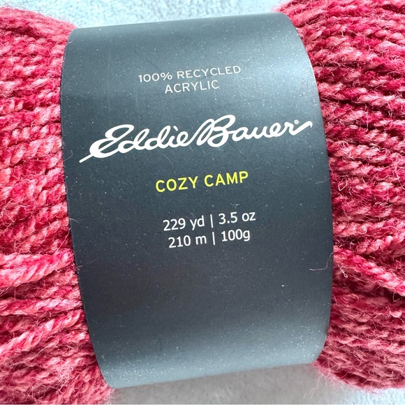 Eddie Bauer Cozy Camp Scarlet Red Yarn NWT Knitting Crochet Yarn - Picture 2 of 4